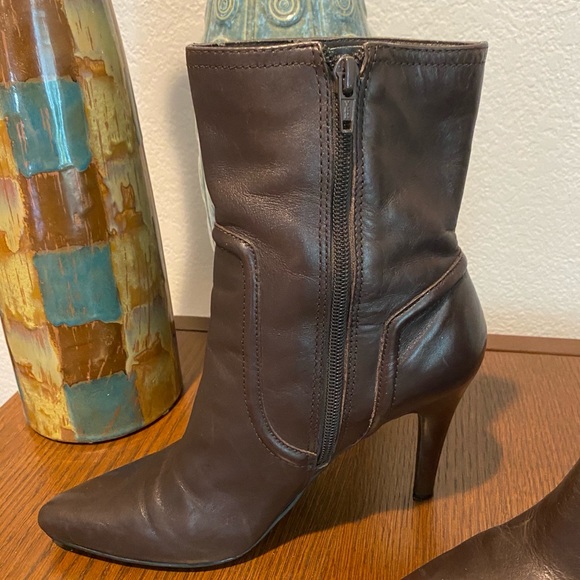 Nine West Chocolate Brown Booties with 3.5” Heel - Picture 7 of 12